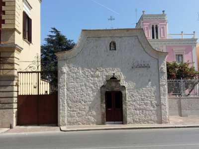 ...e la chiesetta rurale di Sant�Anna